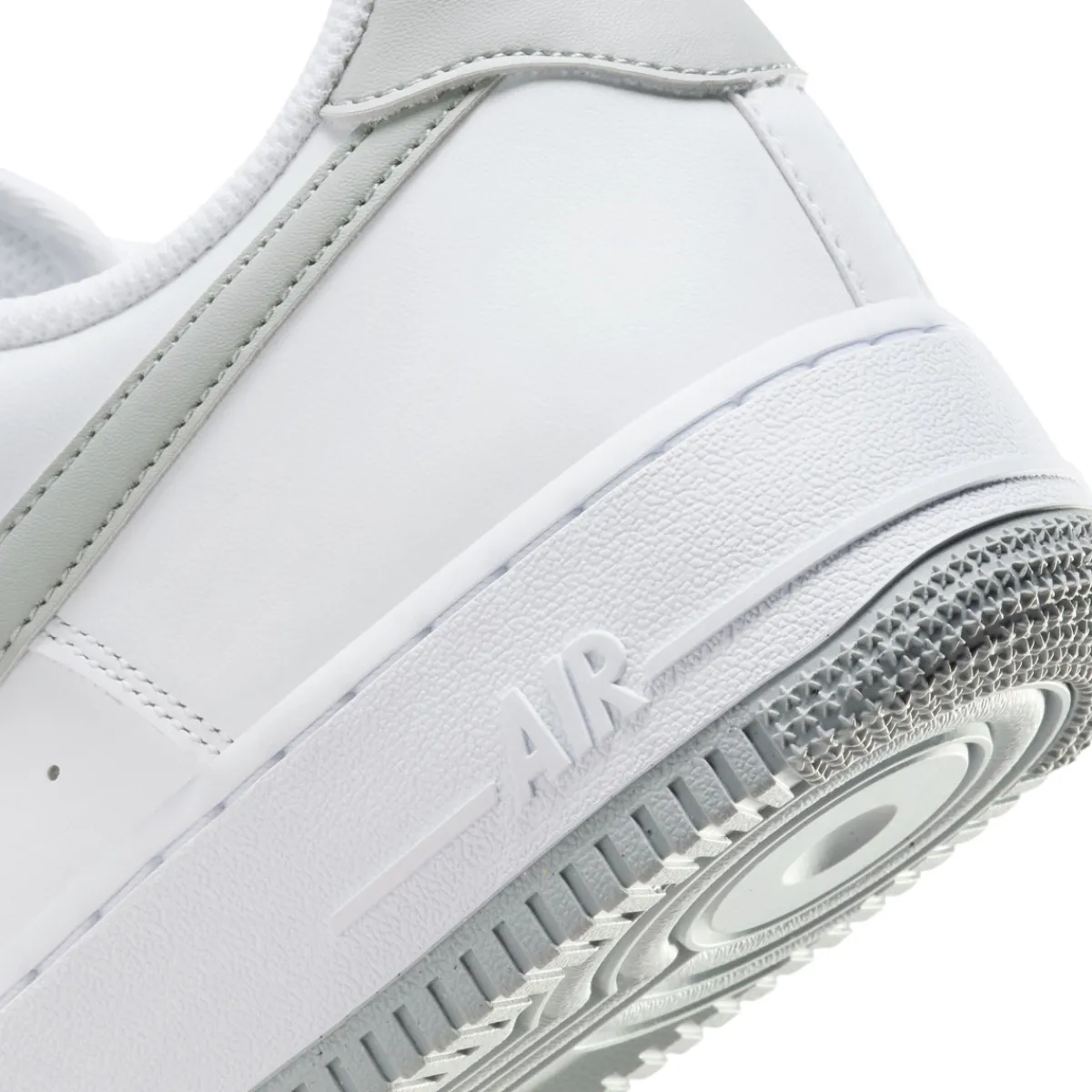 NIKE Air Force 1 '07 - Men's Fashion Shoes
