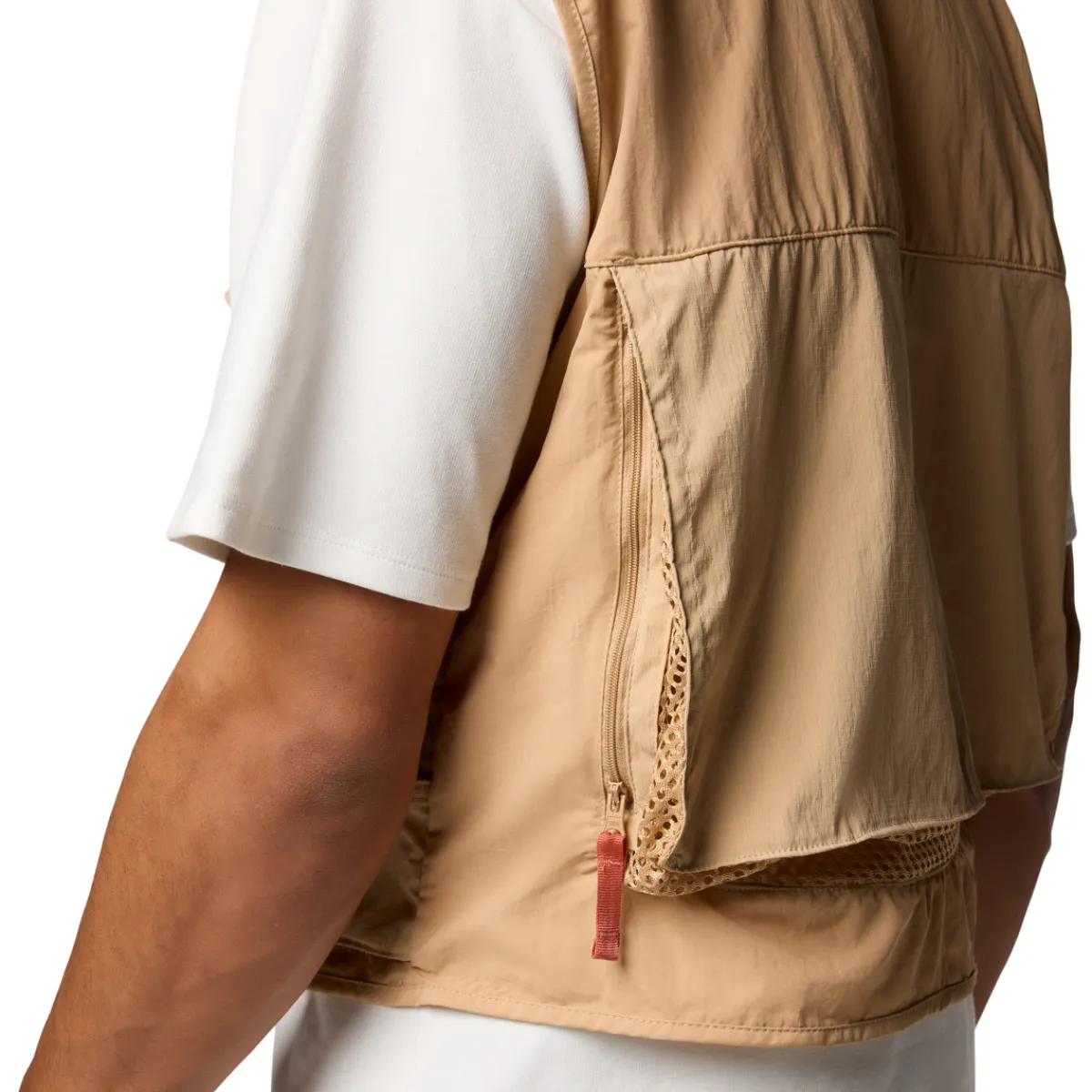 COLUMBIA Mid-Season And Aerobic Jackets^Cove Beach - Men's Sleeveless Vest