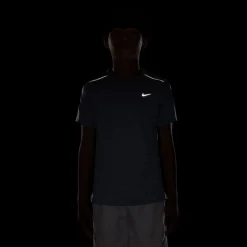 Hot NIKE Miler - Junior Athletic T-Shirt 486