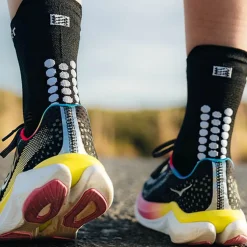 Clearance COMPRESSPORT Pro Racing Socks V4.0 Run High - Adult Running Socks