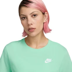 Women NIKE T-Shirts And Polos^Sportswear Club Essentials - Women's T-Shirt