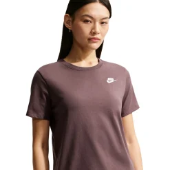 Women NIKE T-Shirts And Polos^Sportswear Club Essentials - Women's T-Shirt