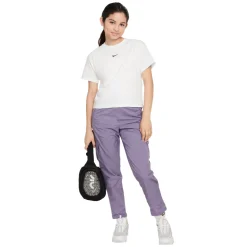 Clearance NIKE Sportswear Essential - Girls' T-Shirt