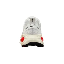 NIKE Athletic And Outdoor Shoes^Vomero 18 - Men's Running Shoes